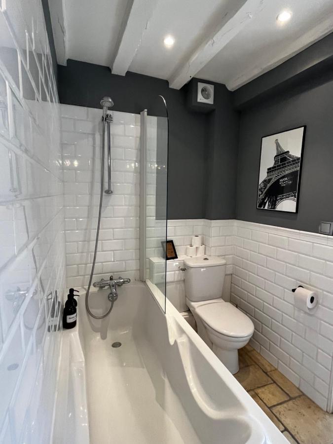 Charming Cottage In Chateau Les Roches Gardens Mont-Saint-Jean  Екстериор снимка