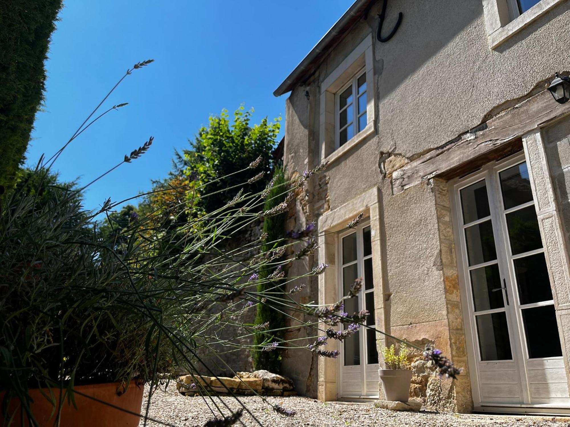 Charming Cottage In Chateau Les Roches Gardens Mont-Saint-Jean  Екстериор снимка